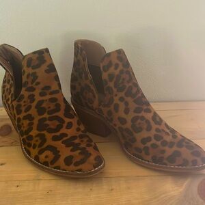 Animal Print Ankle Boot | sz 7